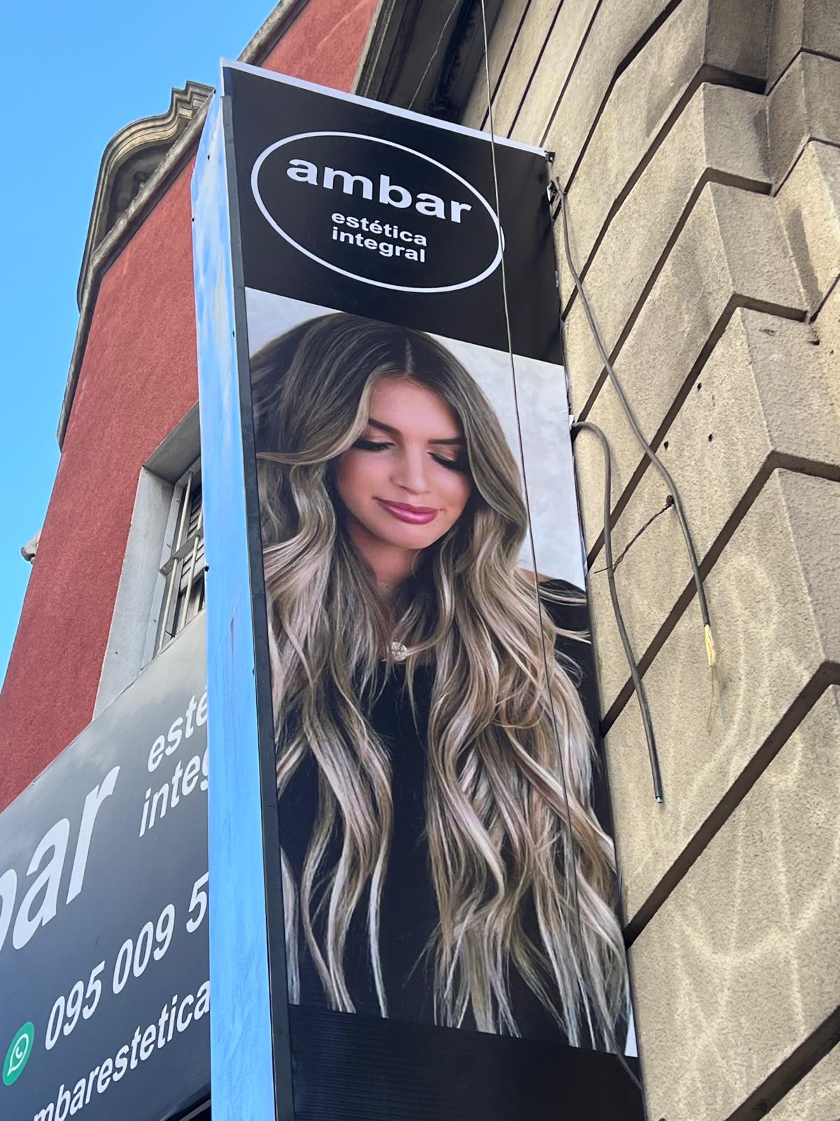Lona impresa vertical para estética